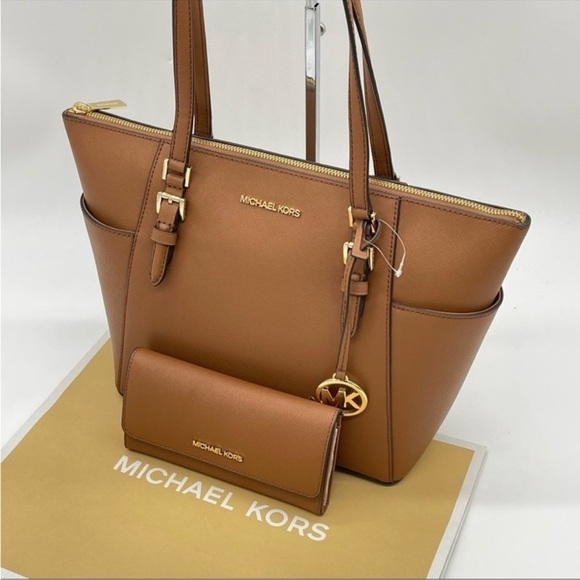 Michael Kors Large Charlotte Tote Bag & Large Trifold Wallet Luggage Brown - Picture 9 of 13